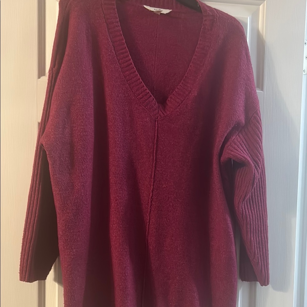 Pink V-Neck Sweater with Oversized Fit and Chunky Knit